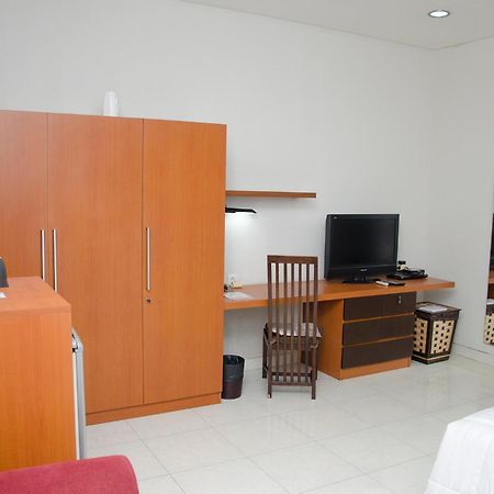 Jambuluwuk Residence Menteng Jakarta Exterior photo