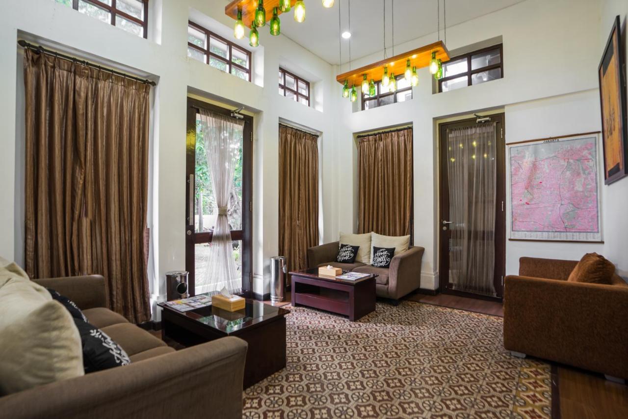 Jambuluwuk Residence Menteng Jakarta Exterior photo